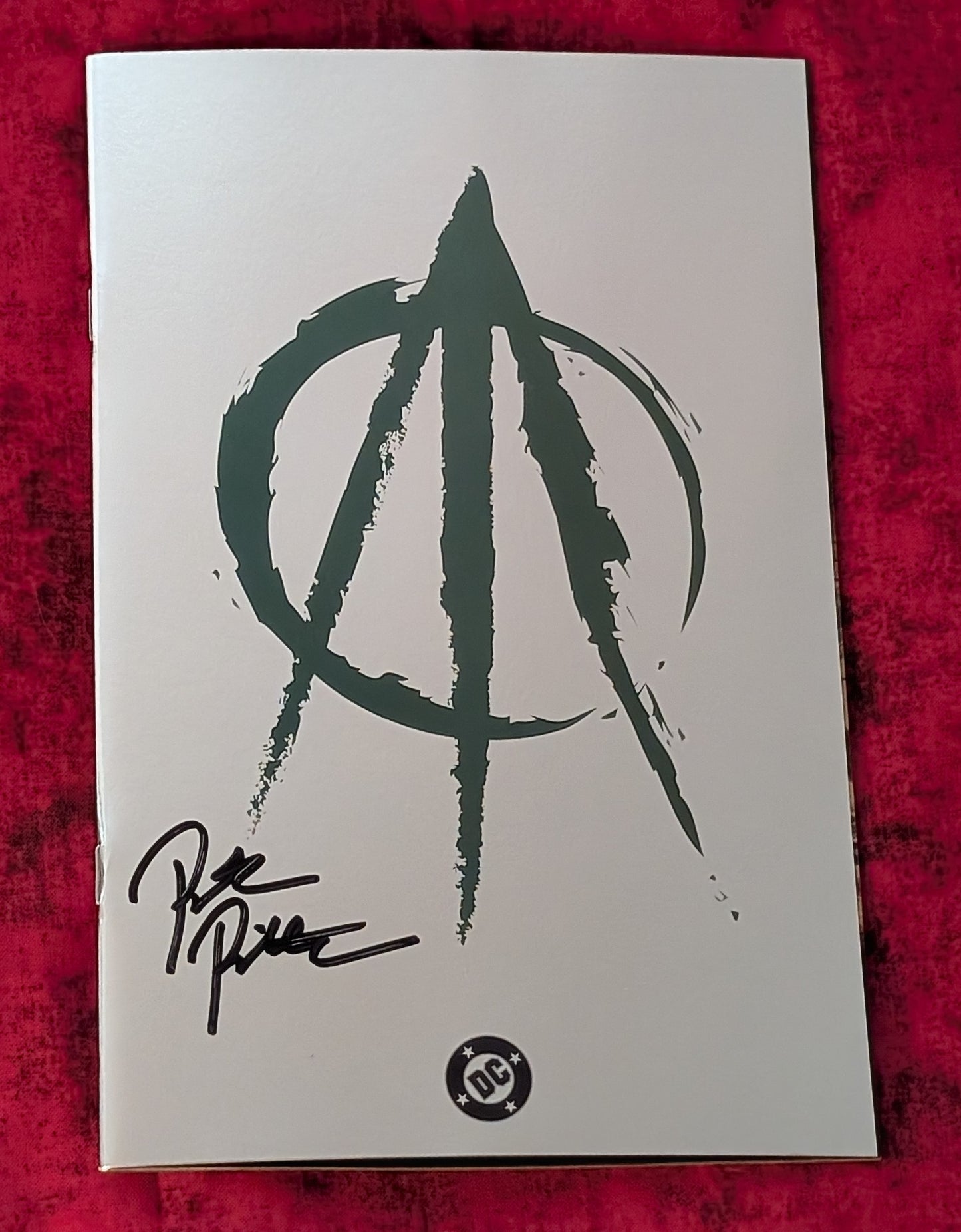 Absolute Green Arrow #1 Logo Foil Variant Signed by Pornsak Pichetshote w/ COA